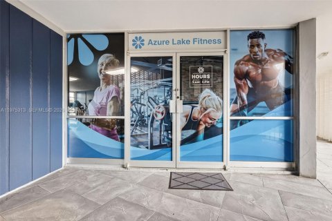 Condo in Miami, Florida, 3 bedrooms  № 2042392 - photo 27