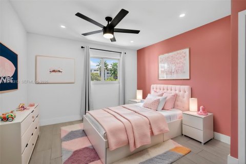 Condo in Miami, Florida, 3 bedrooms  № 2042392 - photo 14