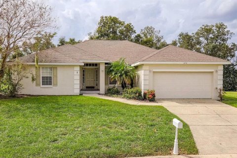 House in Lakeland, Florida 4 bedrooms, 196.58 sq.m. № 2280645