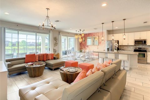 Casa en venta en Kissimmee, Florida, 9 dormitorios, 369.66 m2 № 1911466 - foto 23