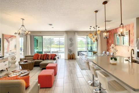 Casa en venta en Kissimmee, Florida, 9 dormitorios, 369.66 m2 № 1911466 - foto 15
