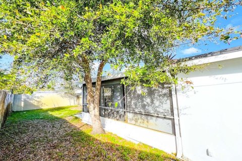 House in Wilton Manors, Florida 3 bedrooms, 129.32 sq.m. № 1892102 - photo 19
