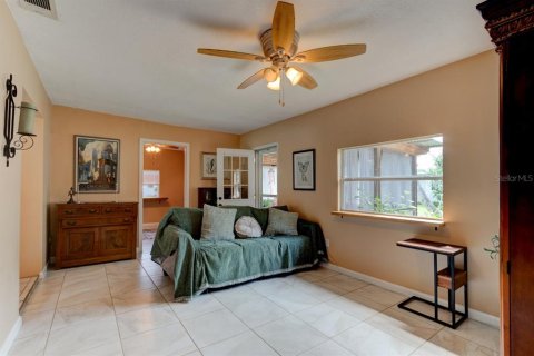 Villa ou maison à vendre à Ormond Beach, Floride: 3 chambres, 138.98 m2 № 2324035 - photo 16