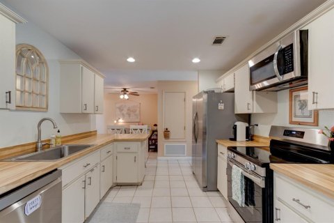 Villa ou maison à vendre à Ormond Beach, Floride: 3 chambres, 138.98 m2 № 2324035 - photo 10
