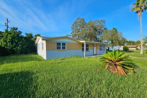 Casa en alquiler en Holiday, Florida, 2 dormitorios, 111.48 m2 № 1898407 - foto 2