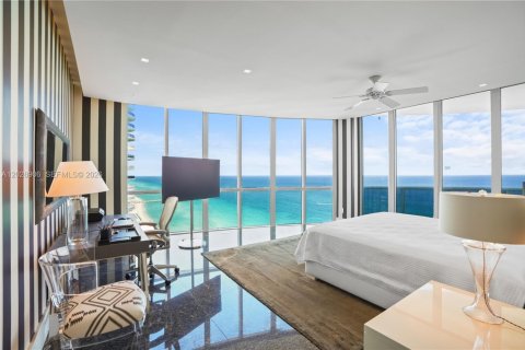 Condo in Sunny Isles Beach, Florida, 3 bedrooms № 2241402 - photo 7