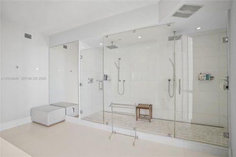 Condo in Sunny Isles Beach, Florida, 3 bedrooms № 2241402 - photo 10