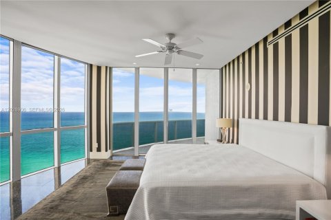 Condo in Sunny Isles Beach, Florida, 3 bedrooms № 2241402 - photo 8
