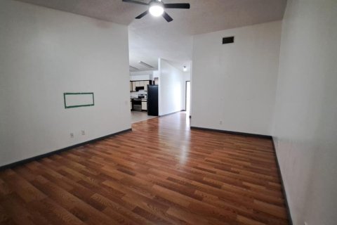 Casa en venta en Haines City, Florida, 2 dormitorios, 114.27 m2 № 1540538 - foto 4