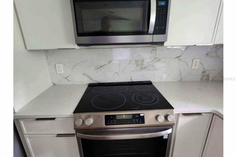 Casa en venta en Orlando, Florida, 4 dormitorios, 131.92 m2 № 2113457 - foto 5