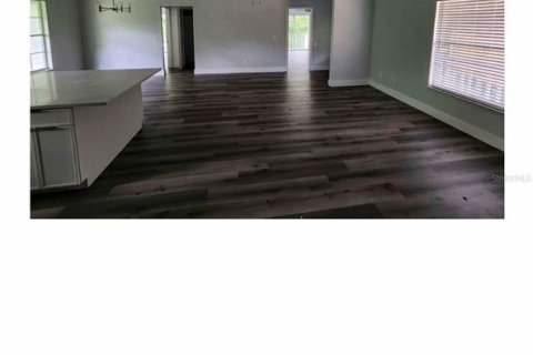 Casa en venta en Orlando, Florida, 4 dormitorios, 131.92 m2 № 2113457 - foto 2
