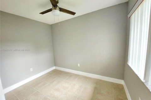 Appartement à louer à Fort Lauderdale, Floride: 2 chambres, 645.76 m2 № 2065796 - photo 14