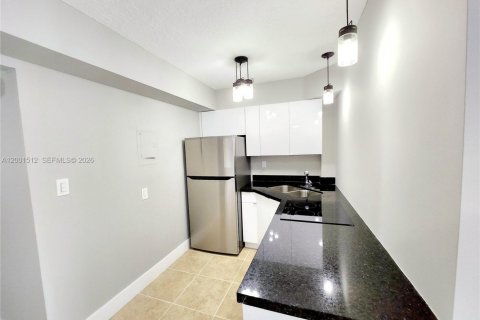 Appartement à louer à Fort Lauderdale, Floride: 2 chambres, 645.76 m2 № 2065796 - photo 5