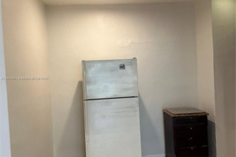 Appartement à louer à Miami, Floride: 2 chambres, 1088.44 m2 № 1836109 - photo 6