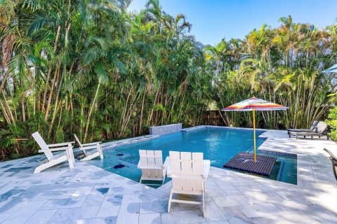 House in Boynton Beach, Florida 3 bedrooms, 153.47 sq.m. № 2248374