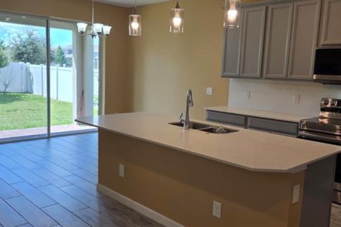 House in Davenport, Florida 5 bedrooms, 304.25 sq.m. № 2383316 - photo 9