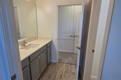 House in Davenport, Florida 5 bedrooms, 304.25 sq.m. № 2383316 - photo 28