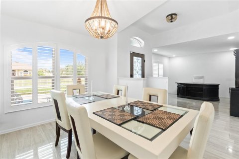 Casa en venta en Deltona, Florida, 4 dormitorios, 196.21 m2 № 1893802 - foto 13
