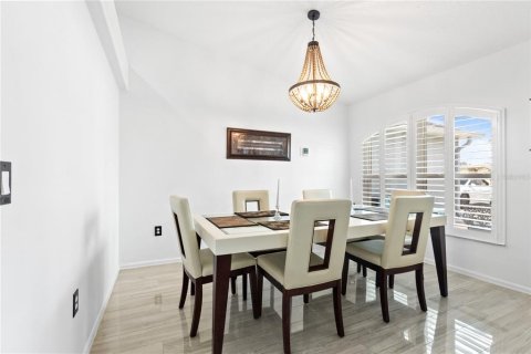 Casa en venta en Deltona, Florida, 4 dormitorios, 196.21 m2 № 1893802 - foto 12