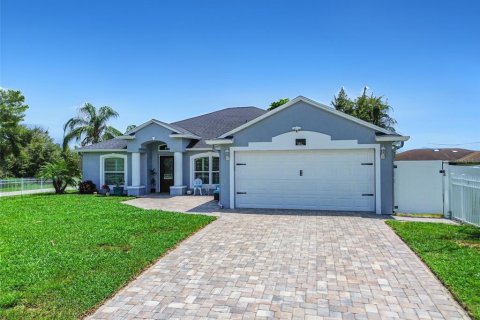 Casa en venta en Deltona, Florida, 4 dormitorios, 196.21 m2 № 1893802 - foto 3