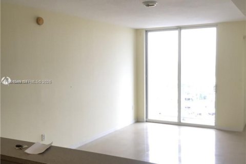 Купить кондоминиум в Майами, Флорида 2 спальни, 86.4м2, № 2026706 - фото 11