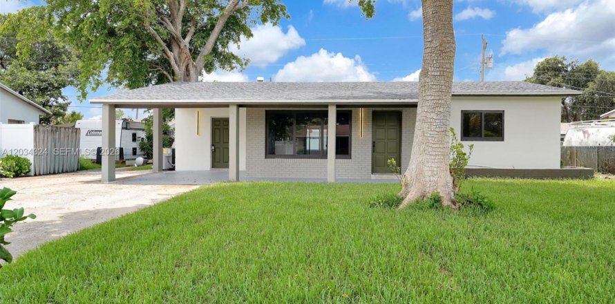 Villa ou maison à Pompano Beach, Floride 2 chambres, 115.85 m2 № 2270846