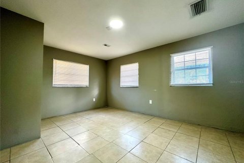 House in Daytona Beach, Florida 4 bedrooms, 191.38 sq.m. № 1879572 - photo 4