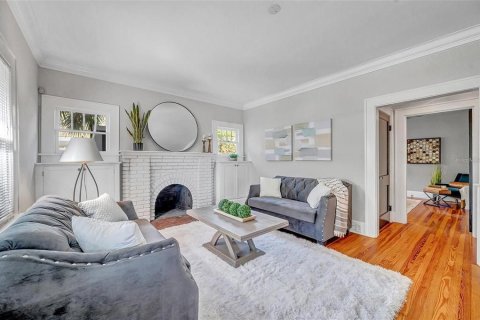 Casa en alquiler en Saint Petersburg, Florida, 3 dormitorios, 269.97 m2 № 1915384 - foto 5