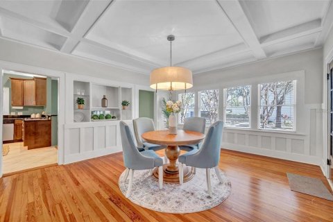 Casa en alquiler en Saint Petersburg, Florida, 3 dormitorios, 269.97 m2 № 1915384 - foto 9