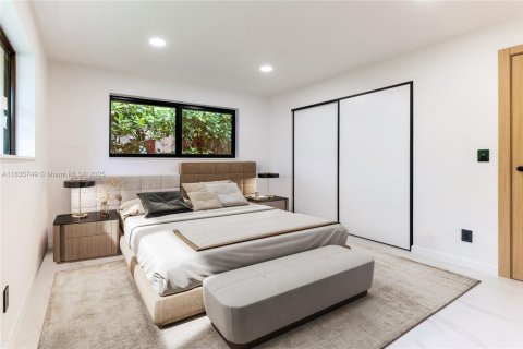 House in Fort Lauderdale, Florida 4 bedrooms, 179.49 sq.m. № 1819875 - photo 27