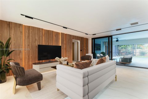 House in Fort Lauderdale, Florida 4 bedrooms, 179.49 sq.m. № 1819875 - photo 6