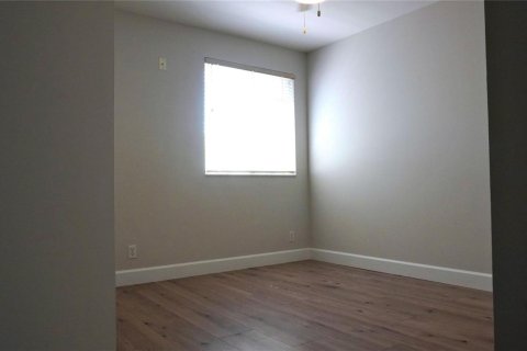 Снять в аренду таунхаус в Уэстон, Флорида 3 комнаты, 134.06м2, № 2249975 - фото 22