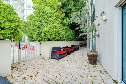 Copropriété à louer à Sunny Isles Beach, Floride: 4 chambres, 162.21 m2 № 2001310 - photo 22