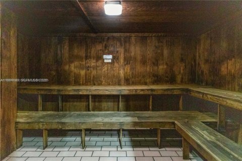 Copropriété à louer à Hollywood, Floride: 2 chambres, 117.99 m2 № 2048581 - photo 30