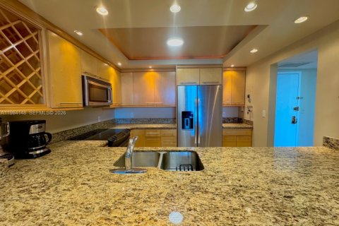 Copropriété à louer à Hollywood, Floride: 2 chambres, 117.99 m2 № 2048581 - photo 11