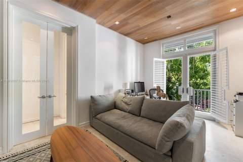 House in Key Biscayne, Florida 5 bedrooms, 379.88 sq.m. № 1787205 - photo 15