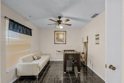 Купить виллу или дом в Орландо, Флорида 5 спален, 189.33м2, № 1935761 - фото 8