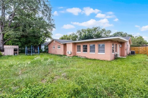 Купить виллу или дом в Орландо, Флорида 5 спален, 189.33м2, № 1935761 - фото 24