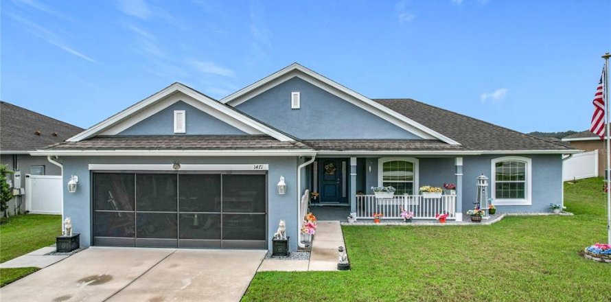 House in Winter Haven, Florida 4 bedrooms, 163.04 sq.m. № 1832778