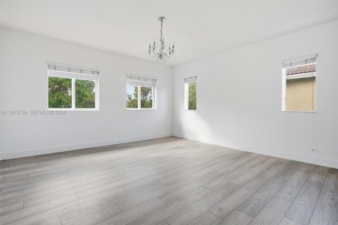 Villa ou maison à vendre à Miami, Floride: 3 chambres, 247.4 m2 № 2059949 - photo 26