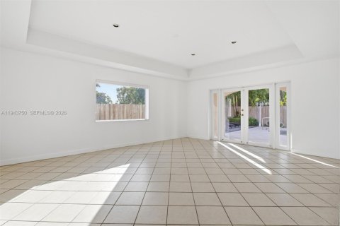 Villa ou maison à vendre à Miami, Floride: 3 chambres, 247.4 m2 № 2059949 - photo 23