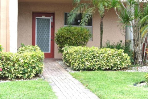 Condominio en Margate, Florida, 2 dormitorios № 2242661