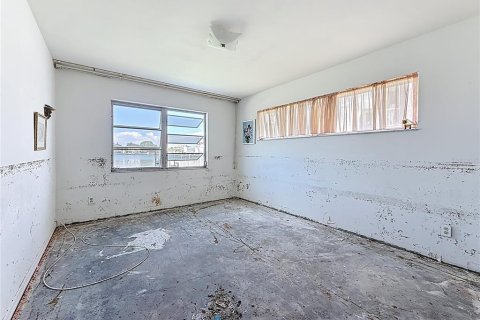 Villa ou maison à vendre à Treasure Island, Floride: 3 chambres, 147.34 m2 № 1898420 - photo 20