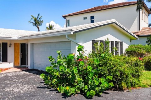 Villa ou maison à vendre à Treasure Island, Floride: 3 chambres, 147.34 m2 № 1898420 - photo 7