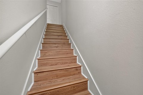 Touwnhouse à vendre à New Smyrna Beach, Floride: 3 chambres, 138.98 m2 № 2362307 - photo 9