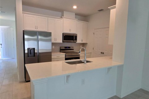 House in DeLand, Florida 4 bedrooms, 202.71 sq.m. № 1640810 - photo 3