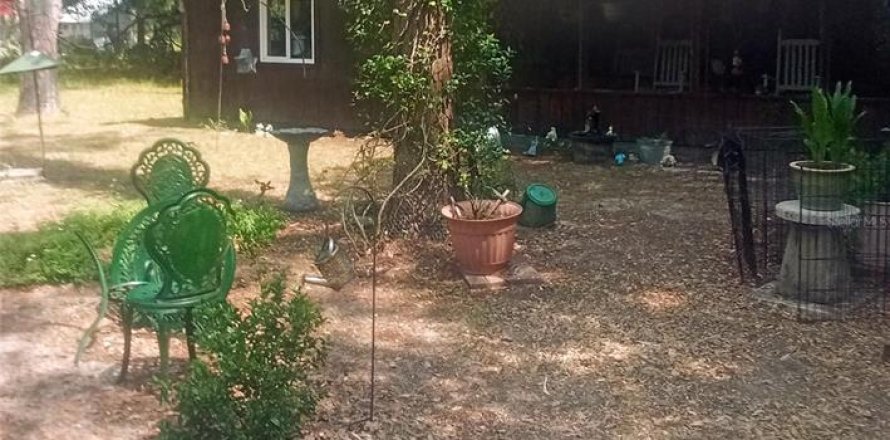 Casa en Fort White, Florida 2 dormitorios, 111.48 m2 № 1810227
