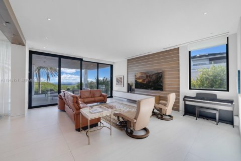 Купить виллу или дом в Корал-Гейблс, Флорида 7 спален, 650.97м2, № 2007136 - фото 21