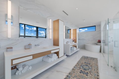 Купить виллу или дом в Корал-Гейблс, Флорида 7 спален, 650.97м2, № 2007136 - фото 28