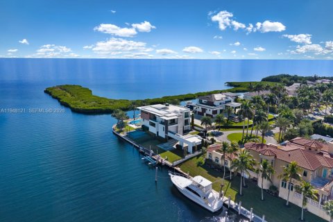 Купить виллу или дом в Корал-Гейблс, Флорида 7 спален, 650.97м2, № 2007136 - фото 2
